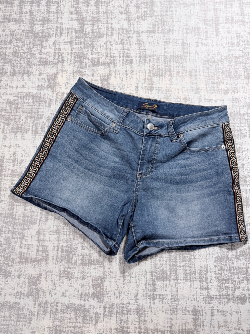 Seven7 Mid-Rise Denim Shorts with Embroidered Side Trim - Blue Size 10
